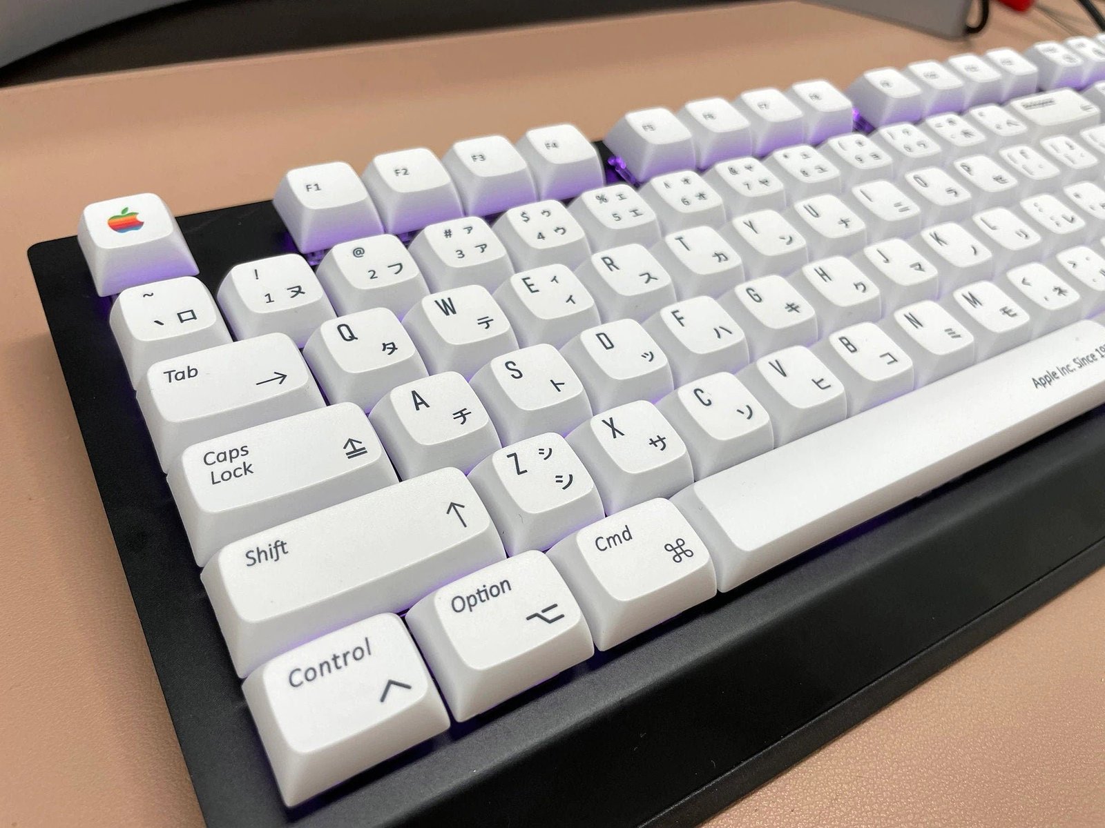 minimalist-mac-apple-keycaps-set-white-japanese-keysium