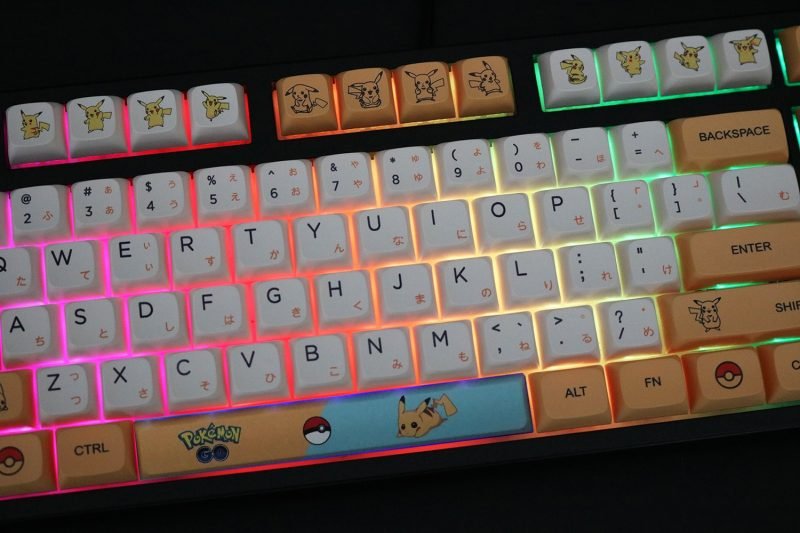 Pikachu Keycaps Set