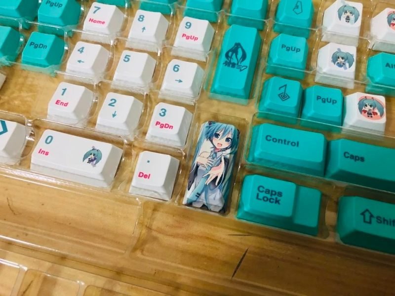 Hatsune Miku Keycaps with Project DIVA Design – A Touch of Anime Style