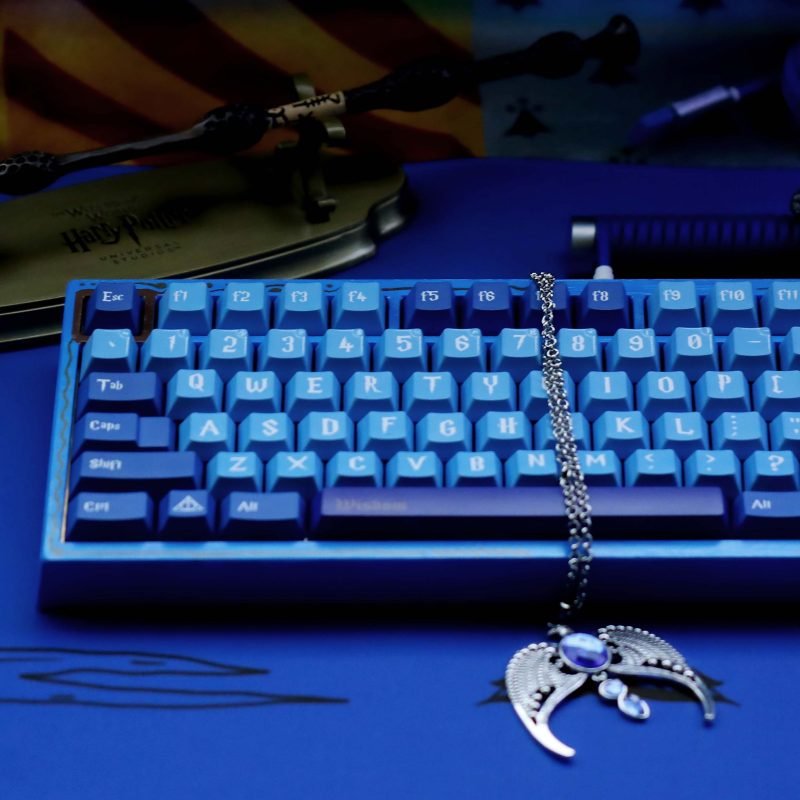 Ravenclaw Harry Potter Keycaps Set in Hogwarts Blue and White