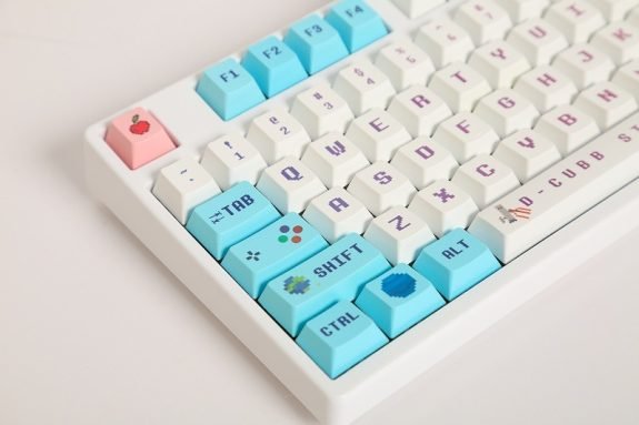 Pixel Wars Keycaps Set Kawaii Retro Game Fun 8 Bit Icons - Keysium